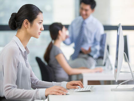 有哪些功能是建設(shè)商城網(wǎng)站中必不可少的呢？