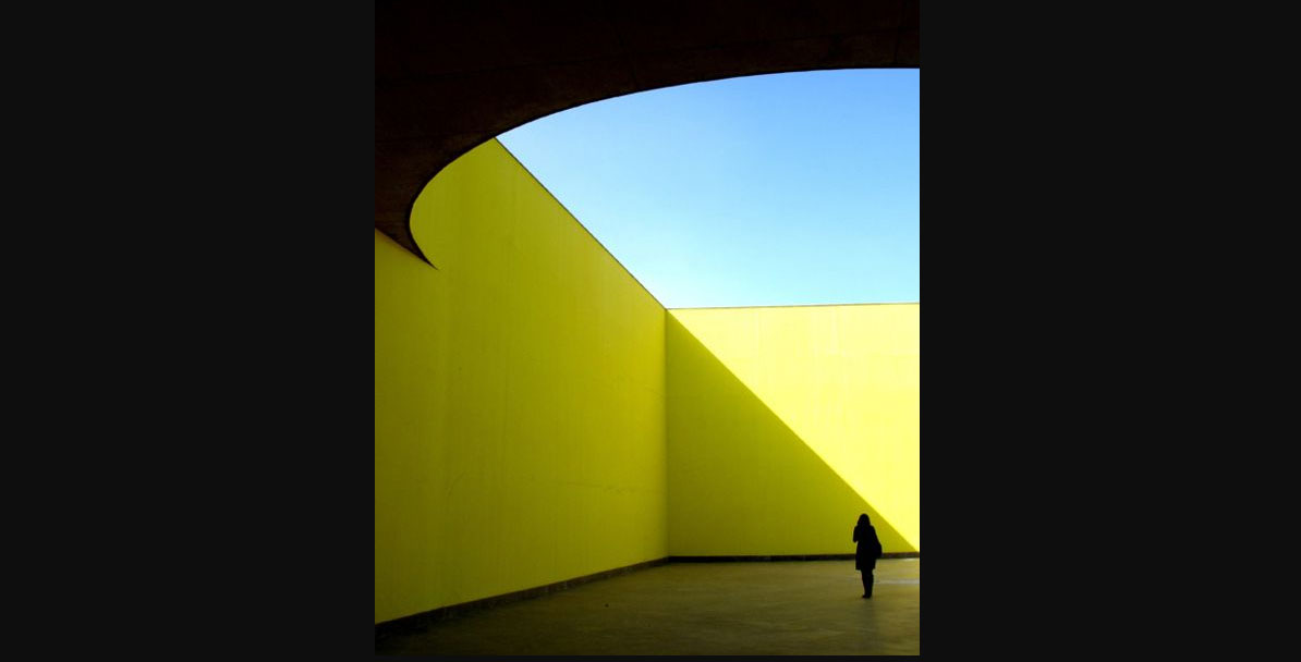 構(gòu)圖是網(wǎng)頁設(shè)計中的六個關(guān)鍵要素之一